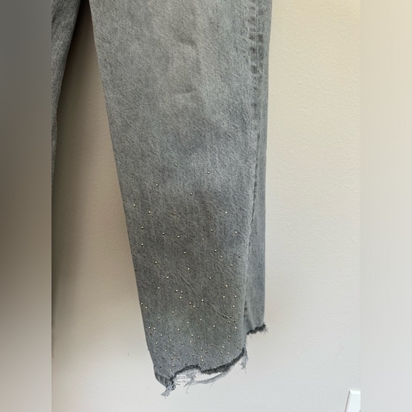 American eagle glacier grey jeans with raw hem and embellished bottoms - Picture 12 of 13